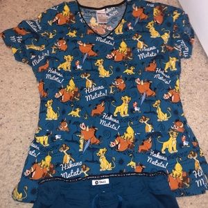 Scrubs top and bottom